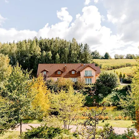 Kaszuby Zacisze Bed & Breakfast 3*