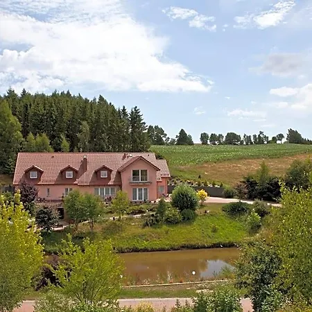 Kaszuby Zacisze Bed & Breakfast 3*
