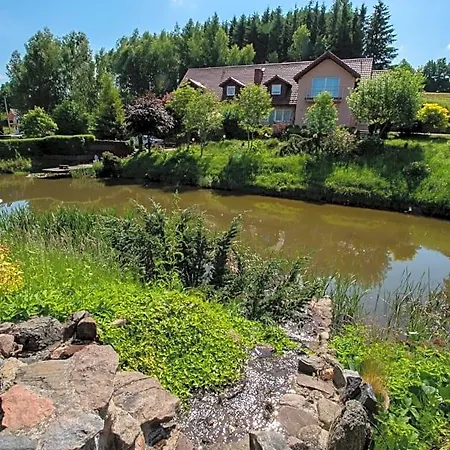Kaszuby Zacisze Bed & Breakfast 3*