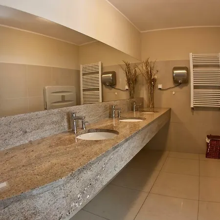 Kaszuby Zacisze Bed & Breakfast