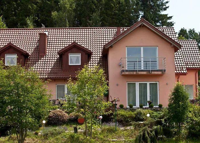 Kaszuby Zacisze Bed & Breakfast 3*